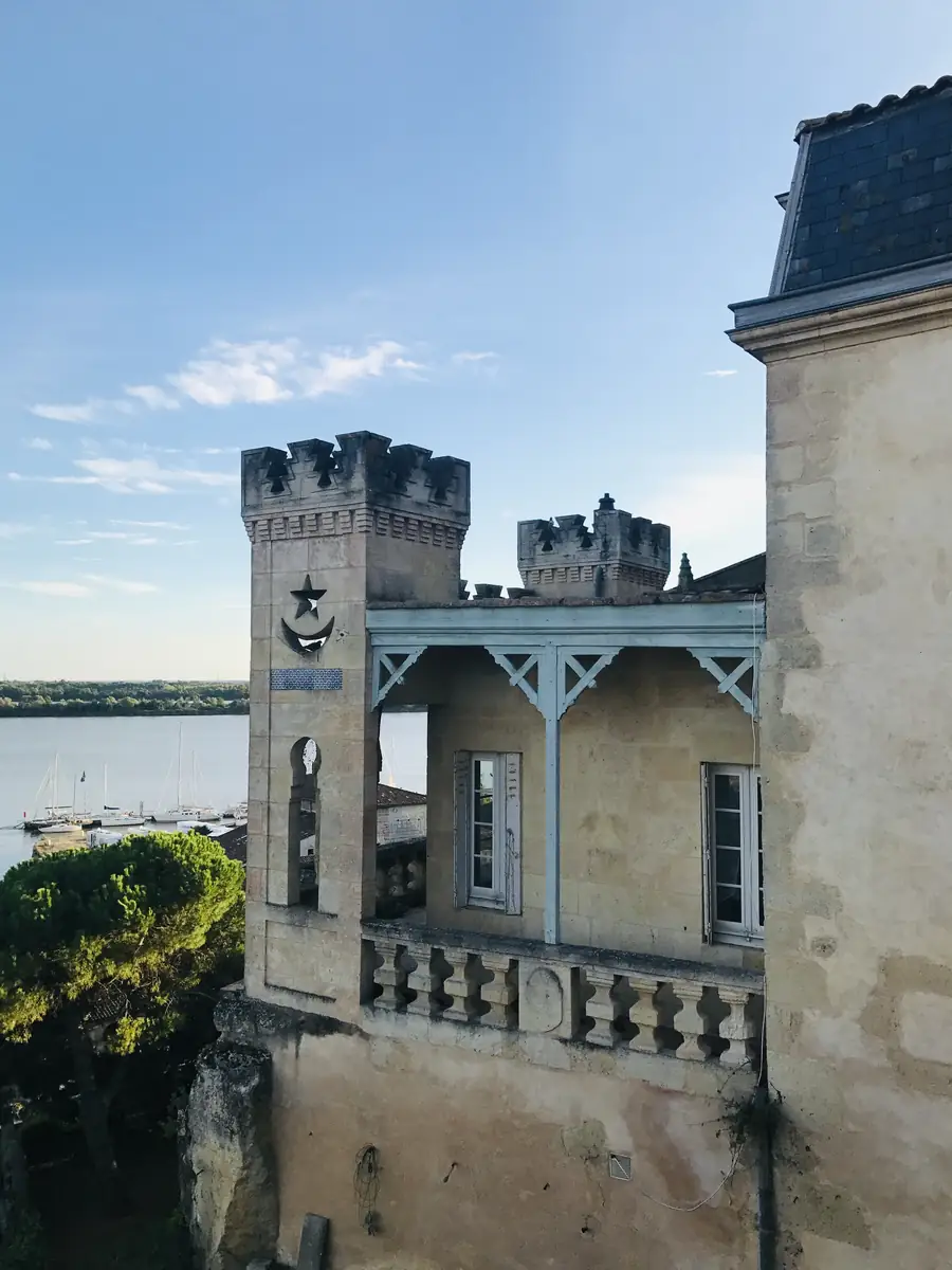 Bourg-sur-Gironde Bourg-sur-Gironde – guided tour with Bruno Saint-Clair, GentleGuide